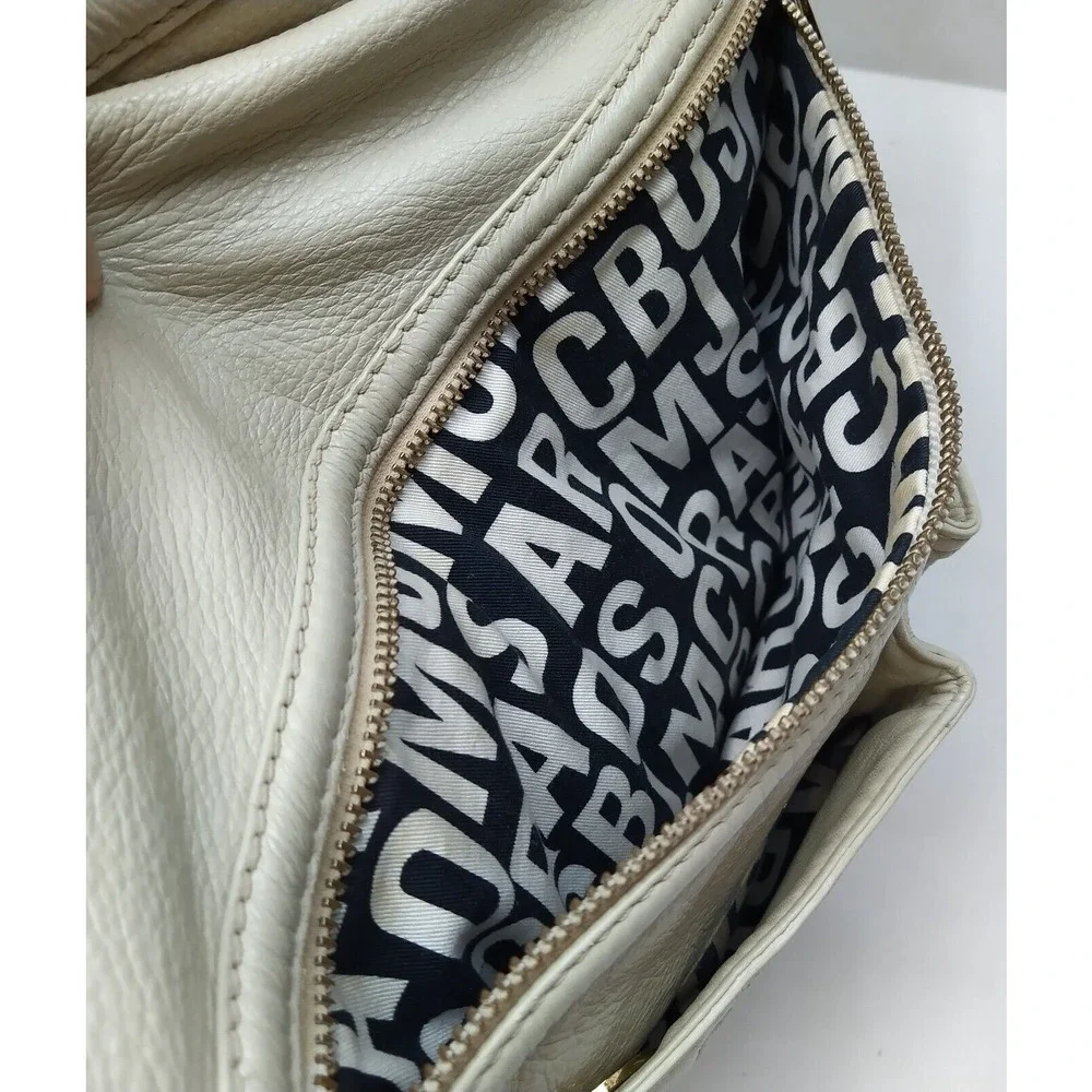 Marc By Marc Jacobs Off-White Leather Turnlock Pockets Zipper Hobo Shoulder Bag